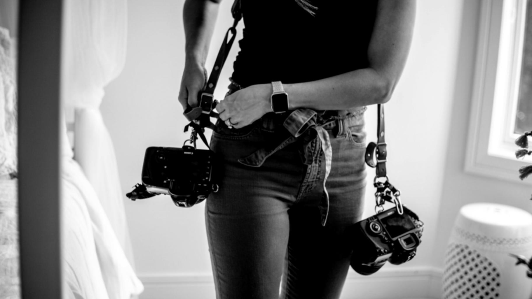 Kulturelle Begegnung zwischen Reisenden und Einheimischen in authentischer Umgebung